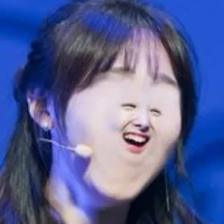 🤣 gracioso, meme, cara, distorsionado, retrato, mujer whatsapp sticker