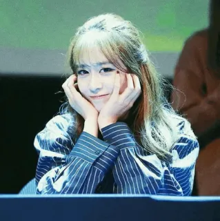 🥀 portrait, woman, girl, asian, cute, smile whatsapp sticker