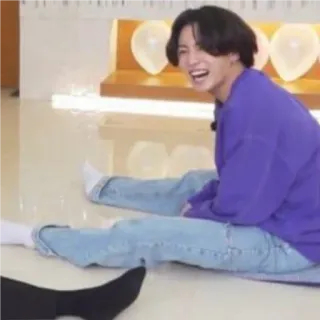 🙂 Jungkook jungkook, bts, kpop, chanteur, idole, rire telegram sticker