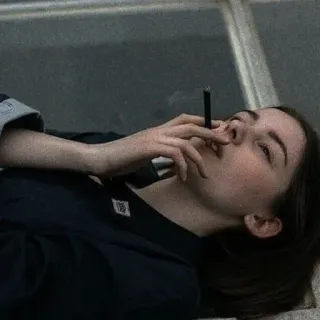 🚬 喫煙, タバコ, 女性, 煙, 人 telegram sticker