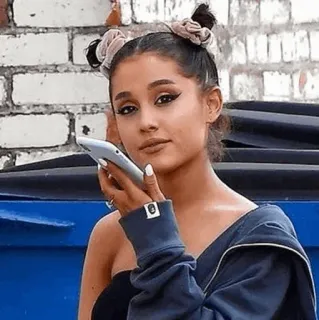 🌃 Ariana Grande คนดัง, นักร้อง, ป๊อปสตาร์, นักดนตรี, ผู้หญิง, ภาพเหมือน telegram sticker
