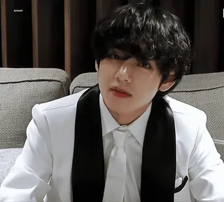 🤔 V V, BTS, K-Pop, cantante, ídolo, hombre, retrato telegram sticker