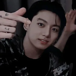 🌑 Jungkook kpop, Jungkook, cantante, celebridad, música telegram sticker