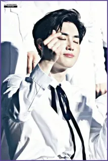 🖇 K-pop, Corazón, Asiático, Sonrisa, Camisa blanca, Guapo telegram sticker