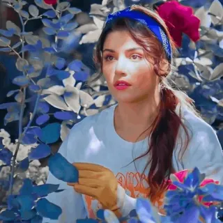 😳 женщина, садоводство, цветы, портрет, бандана, синий, природа whatsapp sticker