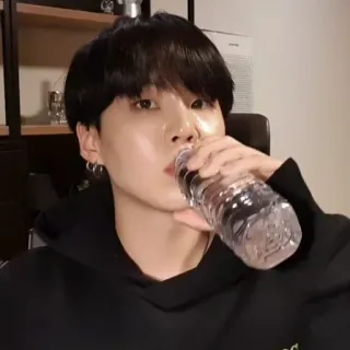🌻 person, drinking, water, bottle, korean, asian telegram sticker