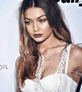 🐚 Gigi Hadid femme, portrait, mannequin, célébrité, gigi hadid telegram sticker