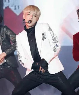 💦 V K-Pop, Musik, Sänger, Interpret, Unterhaltung, BTS, Koreanischer Pop telegram sticker