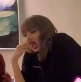 🌟 Lisa kpop, penyanyi, musik, perempuan, selebriti, orang telegram sticker