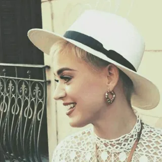 🌈 Katy Perry singer, pop star, hat, white hat, portrait, celebrity whatsapp sticker