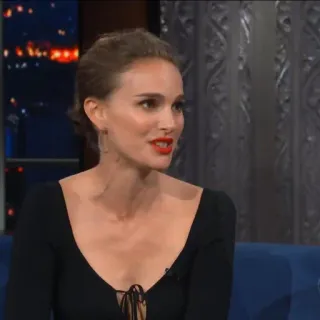 🍄 Natalie Portman atriz, retrato, celebridade, mulher, pessoa telegram sticker
