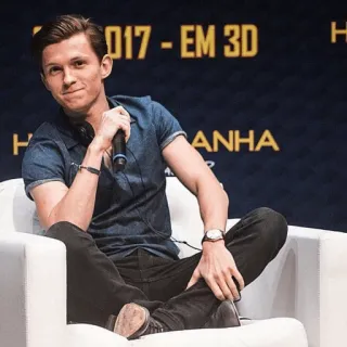 ⚙ Tom Holland tom holland, actor, famoso, retrato whatsapp sticker
