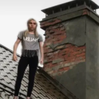 🥵 UELIAN persona, tejado, chimenea, edificio, rubia, mujer telegram sticker