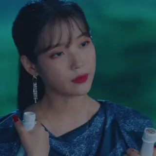 😴 IU chanteur coréen, actrice coréenne, célébrité, K-pop, coréen whatsapp sticker