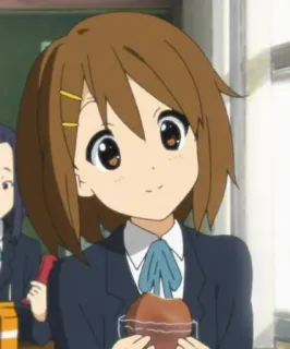 💛 Yui Hirasawa K-On! Anime, K-On, Yui Hirasawa, Personaggio, Carino, Ragazza, Uniforme scolastica telegram sticker