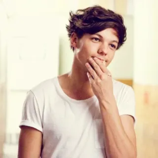 🙊 Louis Tomlinson chanteur, célébrité, one direction, louis tomlinson telegram sticker