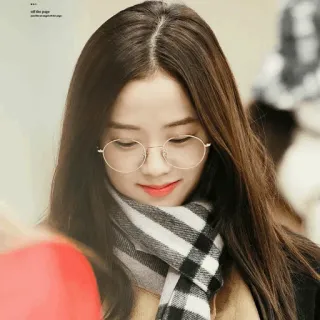 🦄 off the page женщина, очки, шарф, зима, портрет, K-pop whatsapp sticker