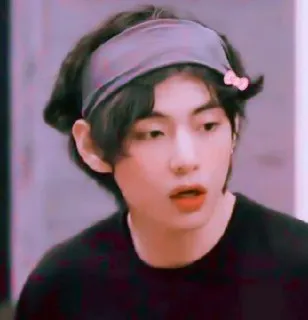 🪐 V K-pop, BTS, Айдол, Певец, V, Kpop, Корейский telegram sticker