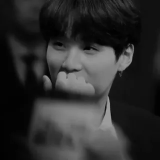 🗞 Suga kpop, musik, sänger, person, min yoongi, bts, promi whatsapp sticker