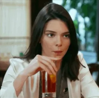🌴 donna, bevanda, cocktail, ritratto, interno telegram sticker