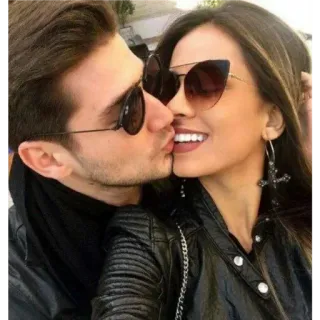 ❤️ beijo, casal, romance, amor, óculos de sol telegram sticker