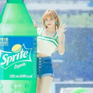 👋 Lisa 스프라이트 Sprite, boisson, Lisa, K-pop, Idole, Publicité telegram sticker
