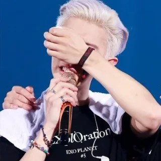 😭 EXOlOration
EXO PLANET #5 EXO, EXOlOration, K-pop, concierto, música, ídolo telegram sticker