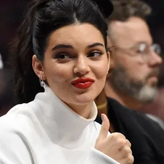 👍 Kendall Jenner Kendall Jenner, Pollice in su, Modella, Celebrity, Donna telegram sticker
