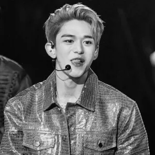 🔗 Lucas kpop, penyanyi, musik, idola, selebriti telegram sticker