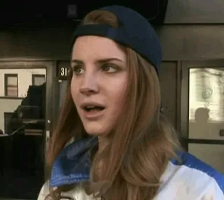 😐 Lana Del Rey cantor, mulher, pessoa, celebridade, chapéu telegram sticker