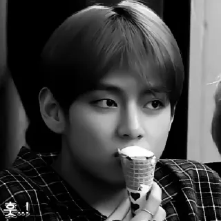 🍼 홋...! person, ice cream, food, eating, cone whatsapp sticker