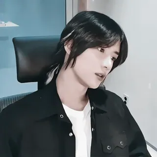 🥠 pria, kpop, potret, asia, remaja whatsapp sticker
