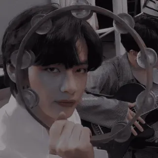 🫐 gscitete kpop, v, música, pandereta, ídolo, músico telegram sticker