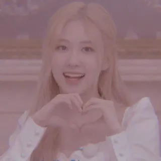 🐿️ cuore, amore, sorriso, donna, ritratto, kpop, rosa telegram sticker