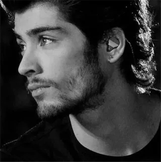 ▪️ Zayn Malik Zayn Malik, ca sĩ, nhạc sĩ, người nổi tiếng, trắng đen, ảnh chân dung, tai nghe telegram sticker