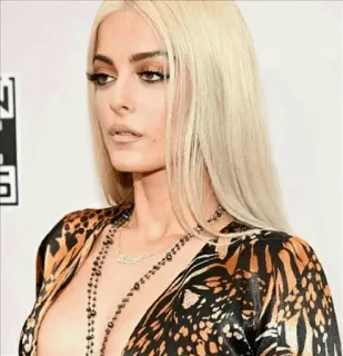 😐 Bebe Rexha zanger, beroemdheid, popmuziek, vrouwelijke artiest telegram sticker