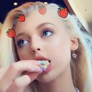 🔥 Frau, Essen, Essen, Erdbeere, Filter, Mädchen, Porträt, blond telegram sticker
