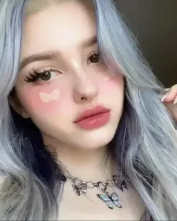 💜 wanita, potret, kecantikan, gadis, makeup, kupu-kupu, rambut biru telegram sticker