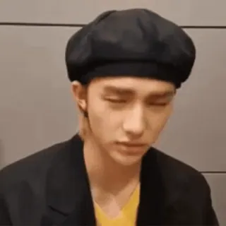 🤢 whatsapp sticker