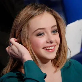 👩 retrato, mujer, sonriendo, adolescente, chica, persona, rubia telegram sticker