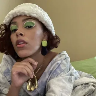 🐚 Doja Cat, chanteuse, célébrité, femme, maquillage telegram sticker