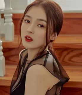 🧚‍♀ Nancy wanita, potret, kpop, selebriti, aktris whatsapp sticker