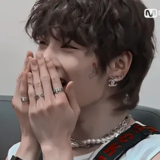 📦 hombre, tatuaje, arma, joyería, kpop telegram sticker