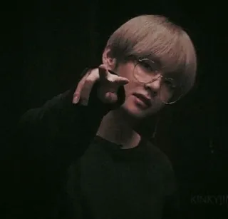 🕷 V V, BTS, K-Pop, Sänger, Promi telegram sticker