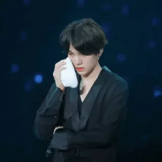 ❄️ pria, emosional, handuk, setelan, K-pop, menangis whatsapp sticker