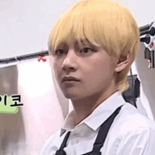 🎋 コイ person, blonde hair, apron, expression, doubt, korean, man, looking, japanese telegram sticker