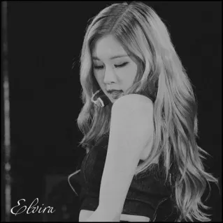 💦 Elvira femme, blonde, personne, fille, portrait whatsapp sticker