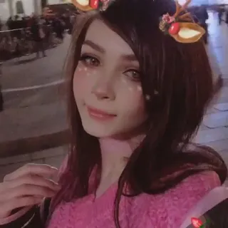 😿 femme, portrait, bois de cerf, noël, fille, selfie, visage telegram sticker