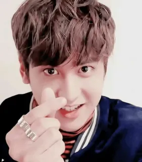 👽 K-pop, Corazón con los dedos, Asiático, Hombre, Mono, Coreano telegram sticker
