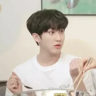 😲 telegram sticker
